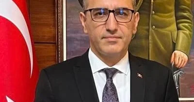Kahramanmaraşda Azərbaycan prezidentini insanlar Qarabağ Fatehi deyə qarşıladılar