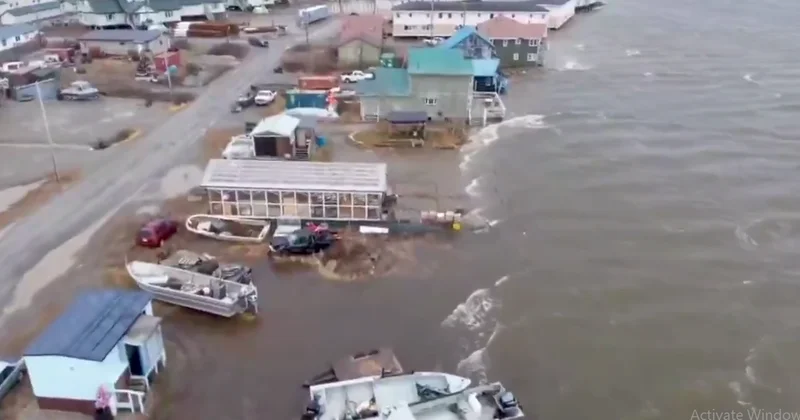Тайфун "Халонг" опустошил Западную Аляску ВИДЕО