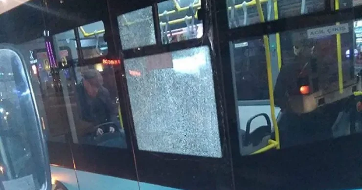 Bakıda iki avtobus toqquşdu Xəsarət alan var KONKRET