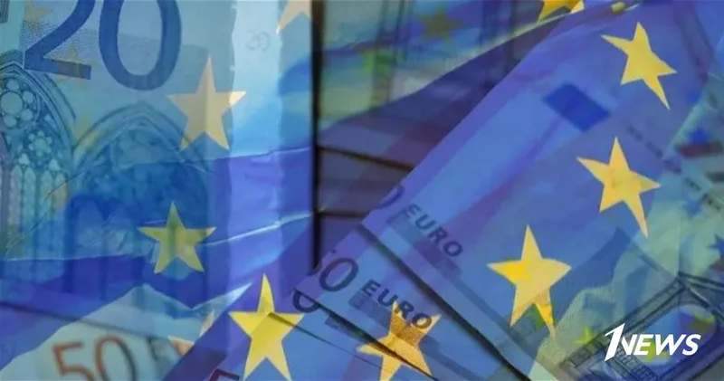 Politico: Еврокомиссия рассчитывает выделить Киеву еще €25 млрд за счет средств России