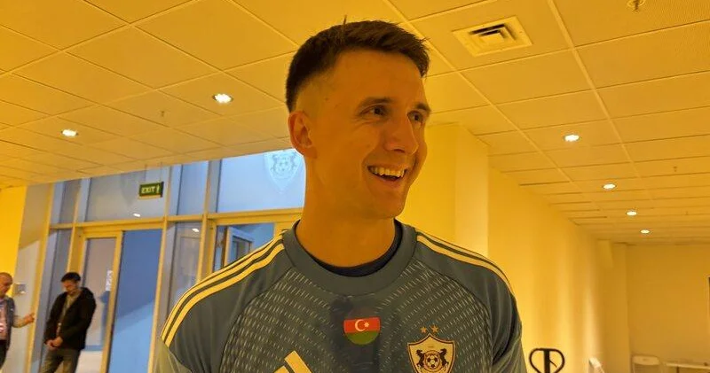 “Qarabağ”ın qapıçısı “Borussiya Dortmund”dan təklif alıb? AÇIQLAMA