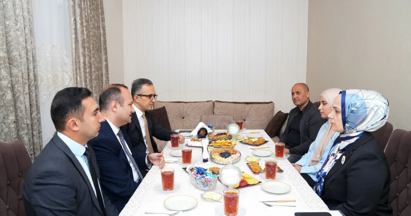 Dövlət Komitəsinin sədri Aİİ də təhsil alan tələbənin evini ziyarət edib