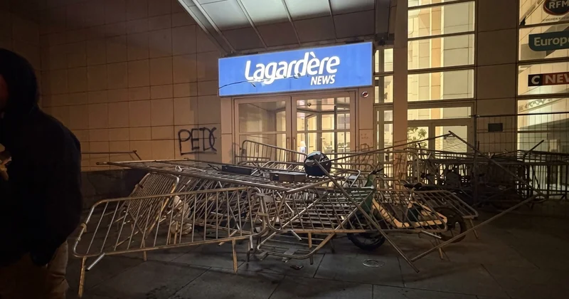Parisdə etirazlar gərginləşdi: Telekanala hücum edildi FOTO