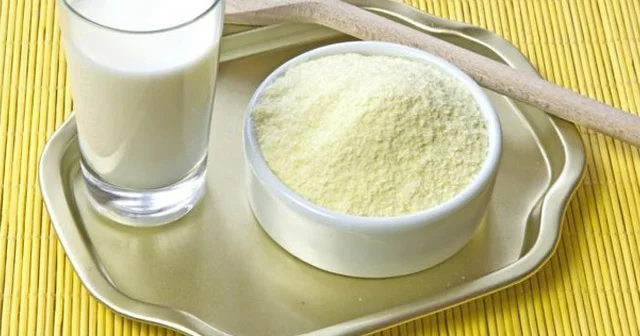 Paraşok südünü təbii süddən necə ayırmaq olar?