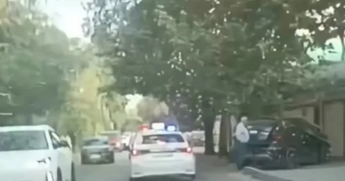 Köməyə çatan polis əməkdaşları körpənin həyatını xilas etdi VİDEO