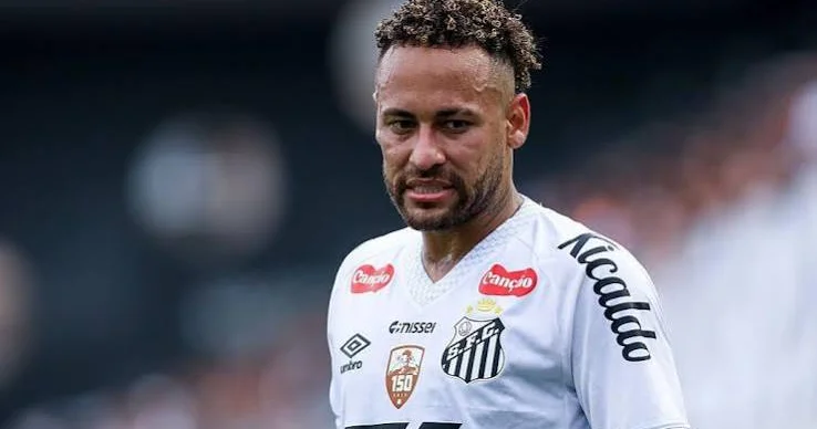 Neymar dünyanın ən yaxşı oyunçusunun adını paylaşdı