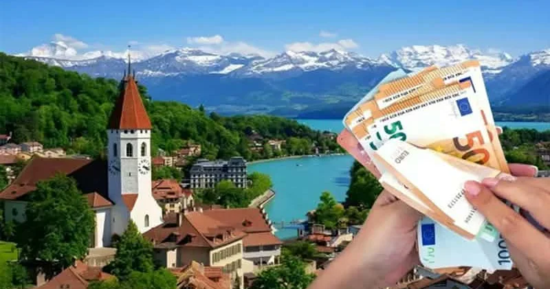Avropanı gənclərin etirazı BÜRÜYÜB