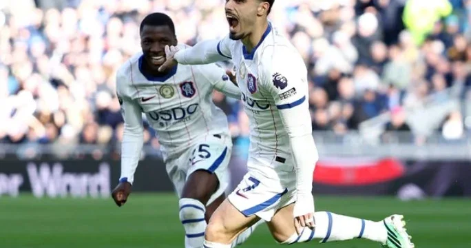 “Everton” çempionatda ilk məğlubiyyətini aldı VİDEO
