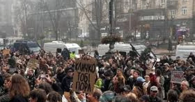 Kiyevdə Kliçkonun istefası tələbi ilə aksiya keçirilir