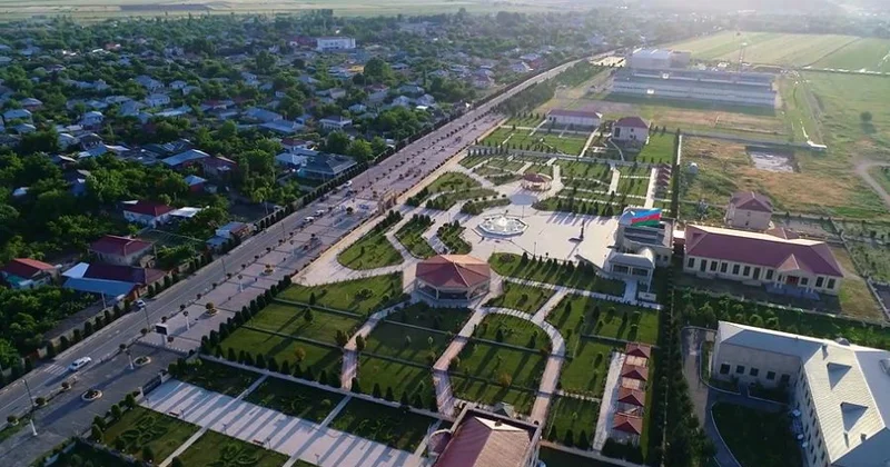 Füzuliyə köçən 1000 dən çox sakin işlə təmin olundu