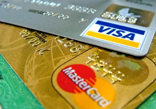 VISA və MasterCard arasındakı fərq nədədir? MÜQAYİSƏ