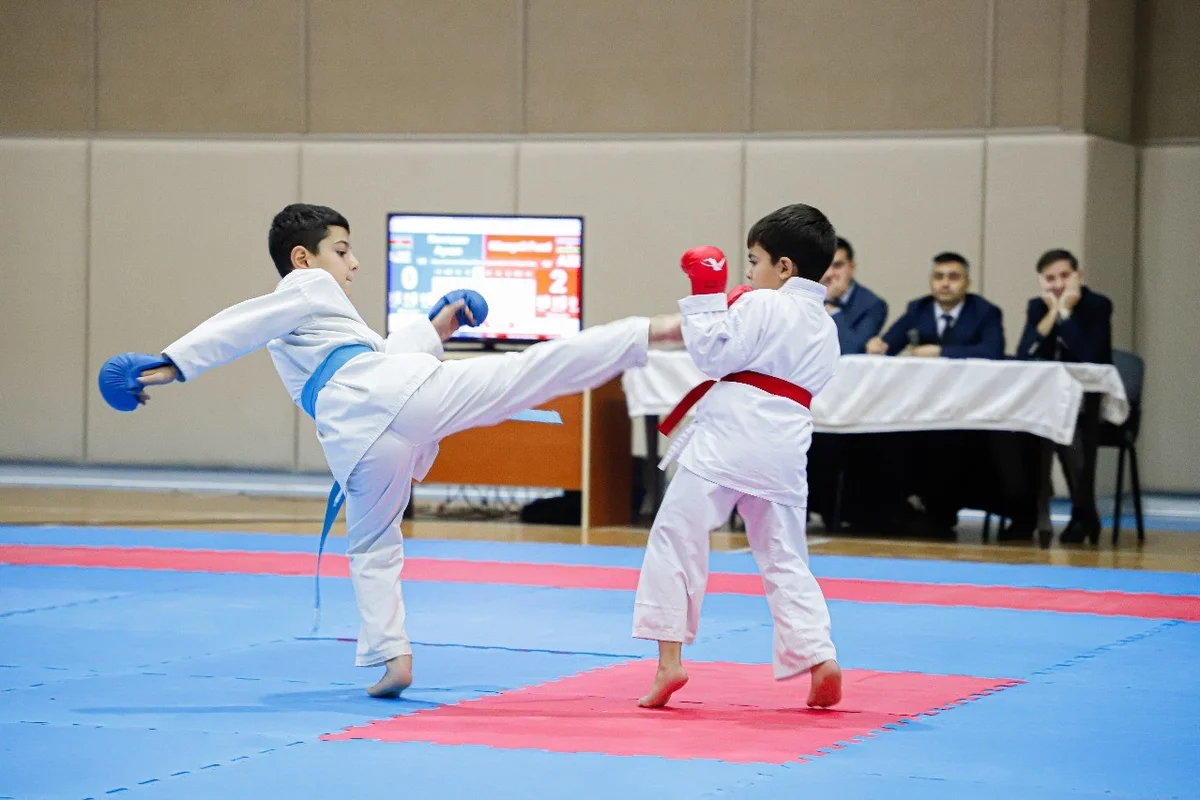 Karate üzrə muxtar respublika çempionatı və birinciliyi keçirilib