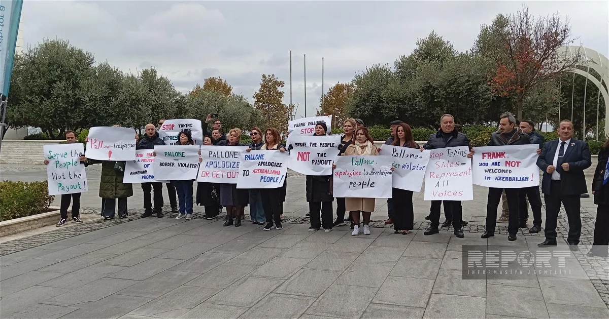 В Баку проходит акция протеста против проармянского конгрессмена Фрэнка Паллоне ФОТО Новости