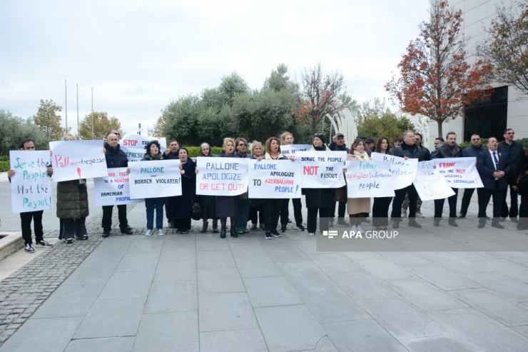 Ermənipərəst ABŞ konqresmendən üzr istəməsi tələb olundu FOTO VİDEO YENİLƏNİB