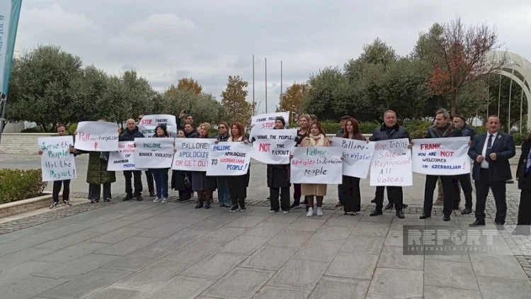 Bakıda Frank Peloniyə qarşı etiraz aksiyası keçirilir Fotolar