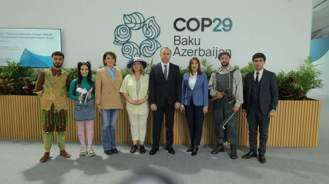 COP29da yaşıl enerjidən bəhs edən tamaşa nümayiş olunub