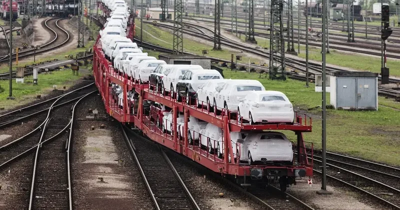 Azərbaycan avtomobil idxalına çəkdiyi xərci 21 % ə yaxın artırıb