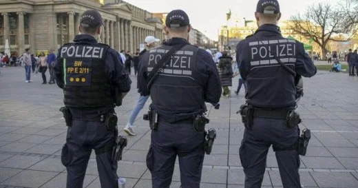 Berlində cəzalar ağırlaşdırıldı Yerə siqaret kötükləri atanları 3, zibil atanları isə 100 min avro cərimə gözləyir