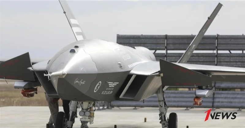 Турция впервые интегрировала встроенную систему наведения в беспилотный истребитель ВИДЕО