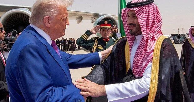 Трамп начал регулярно беседовать с принцем Саудовской Аравии