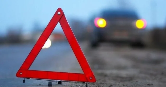 Mingəçevirdə avtobusla Mercedes toqquşdu Yaralanan var