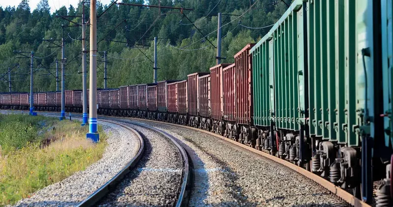 Rusiya Polşadan Ukraynaya gedən dəmiryol xətlərinin niyə partladılmasını izah etdi