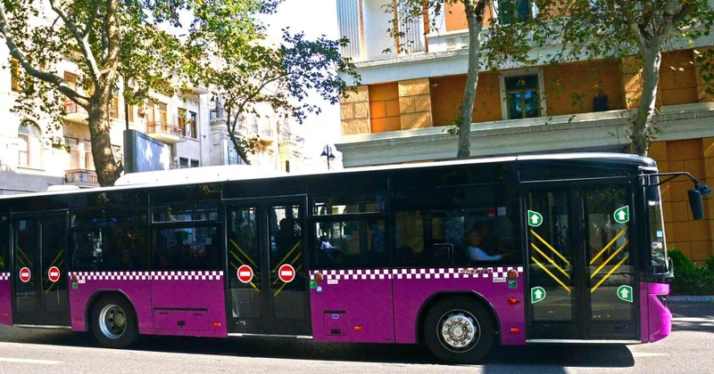 Этих водителей автобусов уволили с работы