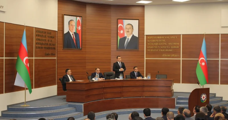 В Баку проходят совещания по подготовке к зиме ФОТО