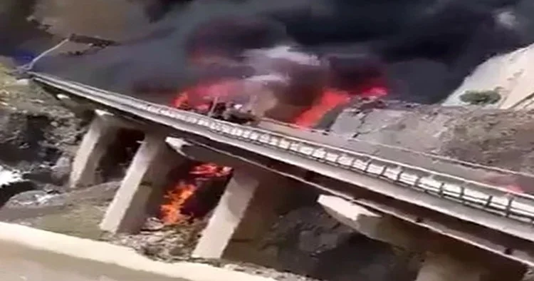 Ümrə yolunda qəza: Səudiyyə Ərəbistanında 45 nəfər ölüb