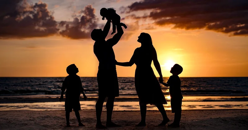 Ailədə hamı eyni gündə doğulub FOTO