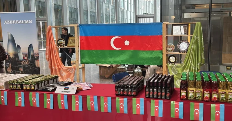 Azərbaycan NATO nun “Xeyriyyə Bazarı”nda iştirak edib