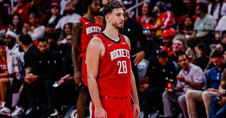 Alperen Şengündən möhtəşəm çıxış 30 xal, 12 ribaund, 8 asist, 2 blok