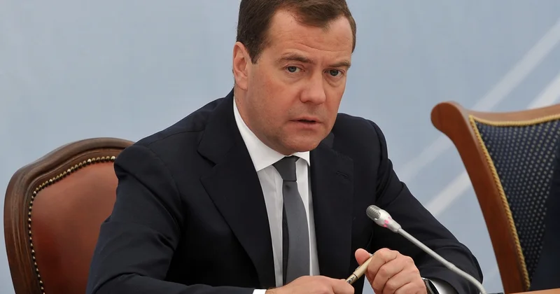 Медведев не стал конкретизировать, говоря о сроках завершения войны в Украине Minval Politika