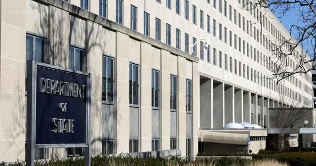 ABŞ jurnalistlərin tədbirlərə buraxılması qaydasını sərtləşdirdi