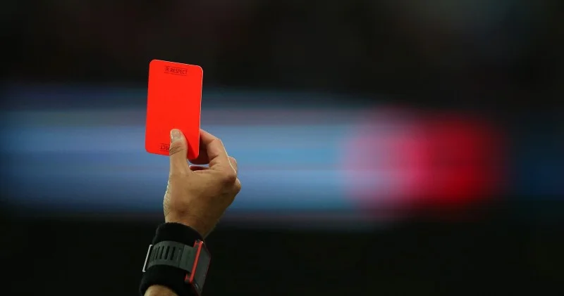 Bir oyun, 24 qırmızı vərəqə Türkiyədə qəribə matç