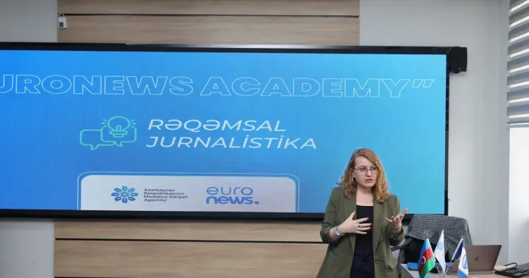 “Euronews Academy” layihəsi çərçivəsində “Rəqəmsal Jurnalistika (“Digital Journalism”)” mövzusunda təlim proqramına başlandı FOTO