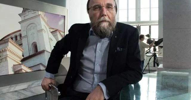 Duqin bildirib ki...