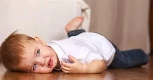 2 yaş sindromu uşağın emosiyalarını anlamağın vacibliyini göstərən inkişaf mərhələsidir PSİXOLOQ ŞƏRH ETDİ