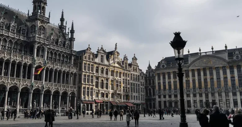 Səhiyyə işçiləri hökumət əleyhinə yürüş keçiriblər