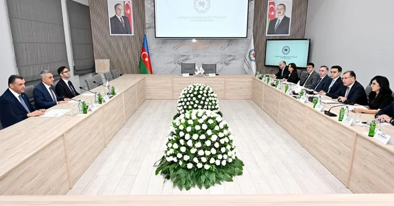 AHİK Vəkillər Kollegiyası ilə Əməkdaşlıq Memorandumu imzalayıb