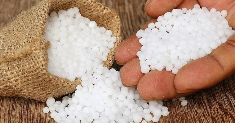 Azərbaycan bu ölkəyə karbamid tədarükünü bərpa etdi