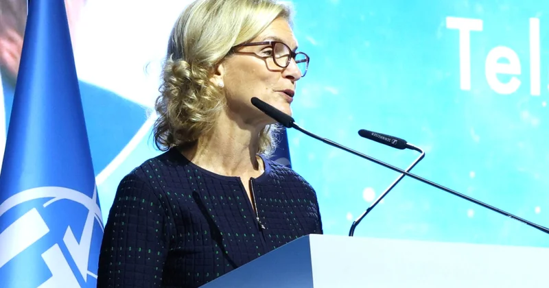 Dorin Boqdan Martin: Azərbaycan İKT nin inkişafı, bu sahədə müasir çağırışlara cavab vermək üçün addımlar atır