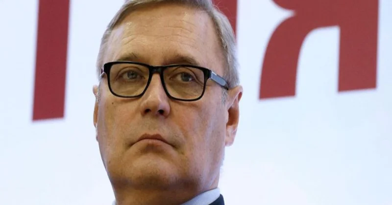 Rusiyanın keçmiş baş naziri terrorçular və ekstremistlər siyahısına daxil edilib