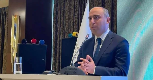 Emin Əmrullayev: Bu, 2027 ci ilin sentyabrından tez müddətdə həyata keçirilməyəcək