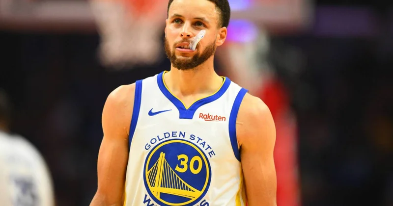 NBA: “Finiks Sanz”dan 5 oyunluq seriyaya son, “Qolden Steyt Uorriors”dan ardıcıl 3 cü qələbə