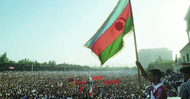 Azadlıq meydanından Qələbəyə gedən yol