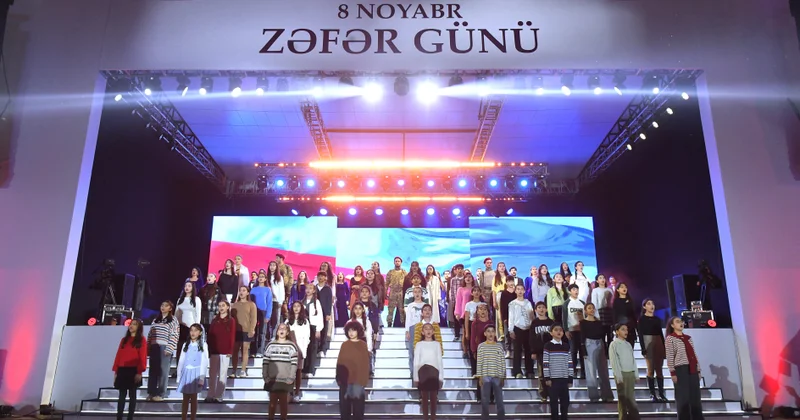 В Баку прошли торжественный праздничный концерт и салют по случаю 8 Ноября Дня Победы