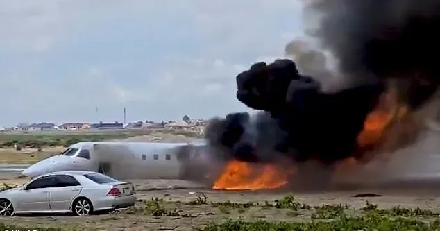 Konqoda nazirin olduğu təyyarə YANDI