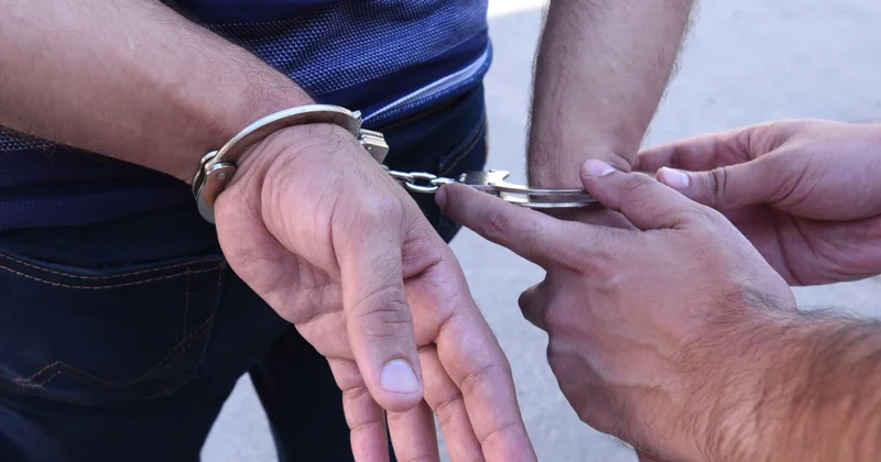 Kondisioner və inşaat materialları oğurlayanlar tutuldu