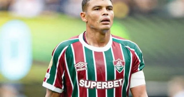 Milan 41 yaşlı müdafiəçini transfer etmək istəyir